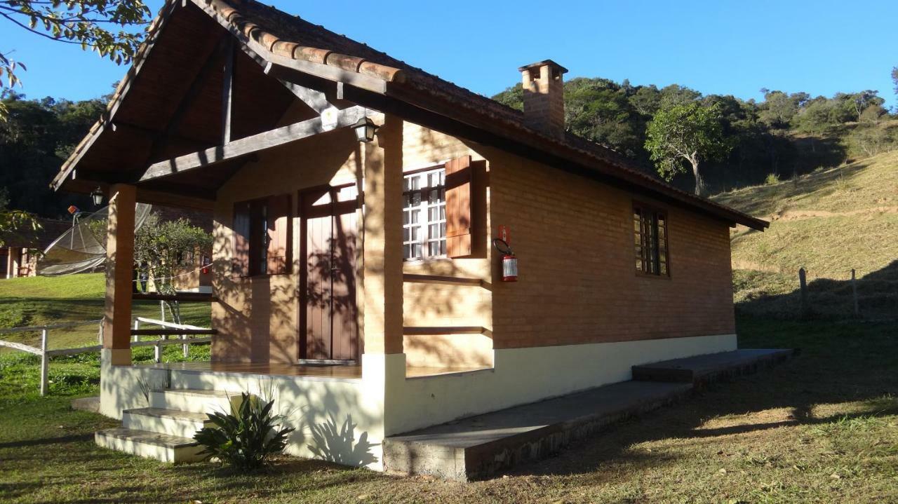 Pousada Colar de Ouro Chalés Cunha Esterno foto